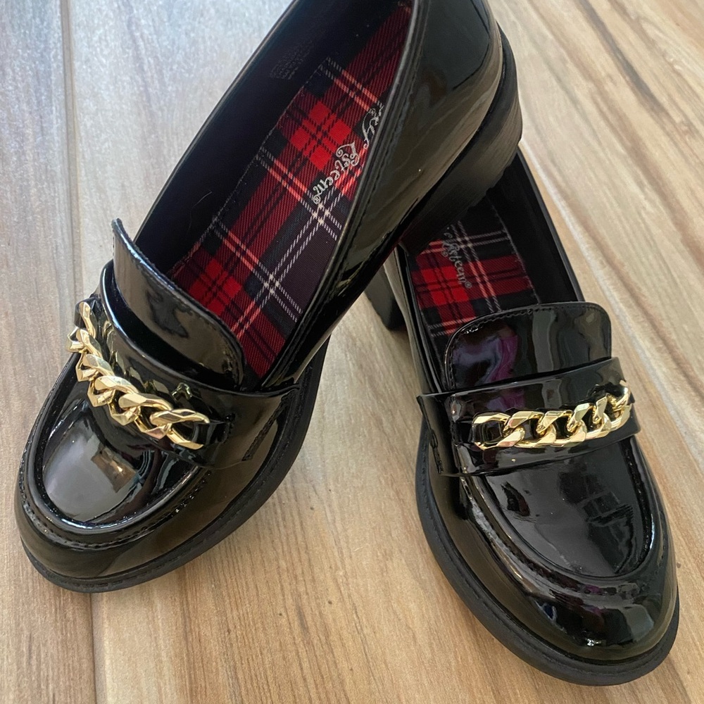 Black glossy loafers
